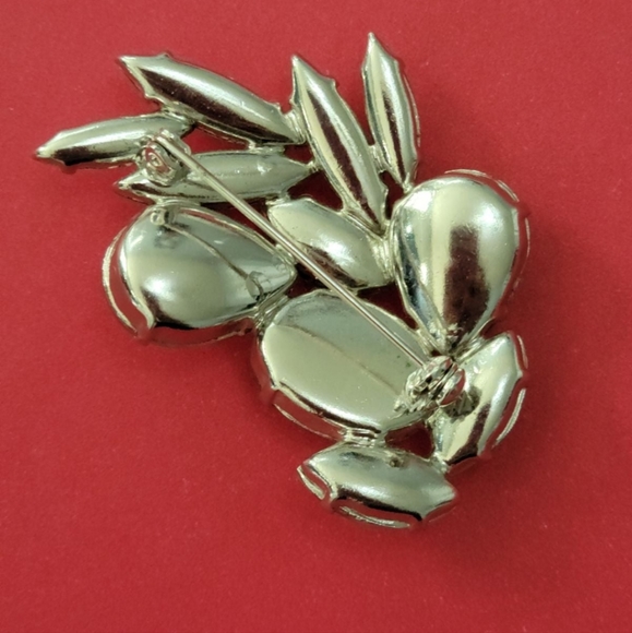 ❤️Vintage Large Clear Rhinestones Brooch Beautiful Silver Tone - Picture 2 of 2